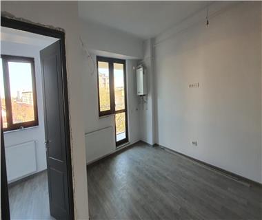 Apartament Nou 3 camere  de vanzare  Centru