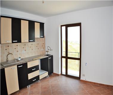 Apartament Nou 4 camere  de vanzare  Pacurari