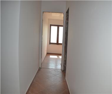 Apartament Nou 4 camere  de vanzare  Pacurari