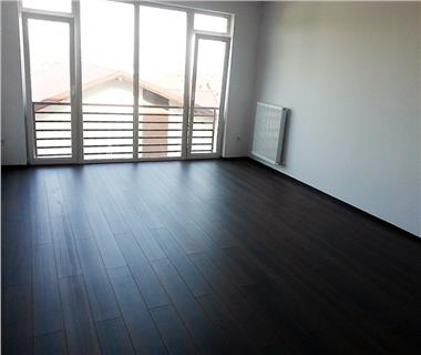 Apartament Nou 3 camere  de vanzare  Popas Pacurari