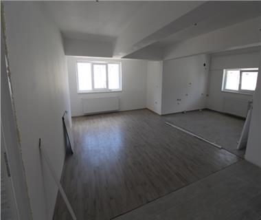 Apartament Nou 3 camere  de vanzare  C.U.G - Valea Adanca