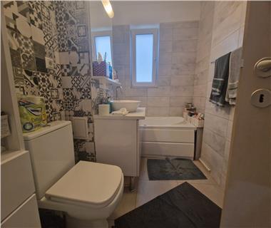 Apartament Nou 2 camere  de vanzare  C.U.G  Valea Adanca