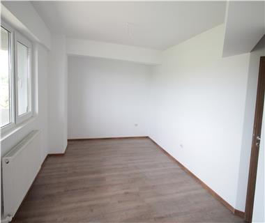 Apartament Nou 3 camere  de vanzare  Nicolina  C.U.G.