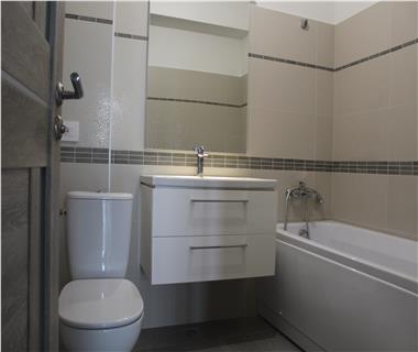 Apartament Nou 2 camere  de vanzare  C.U.G.