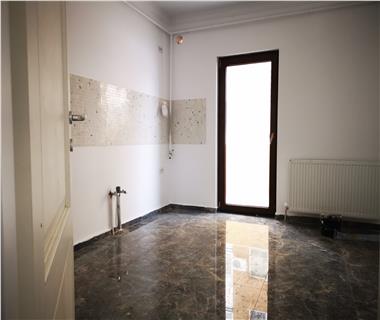 Apartament Nou 3 camere  de vanzare  Pacurari