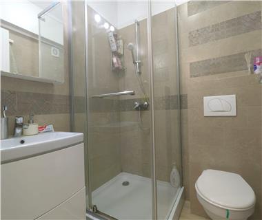 Apartament Nou 2 camere  de vanzare  Tg Cucu  Podul de Fier