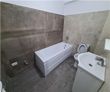 Apartament Nou 3 camere  de vanzare  Bucium  Hlincea