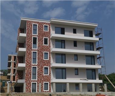 Apartament Nou 3 camere  de vanzare  Bucium