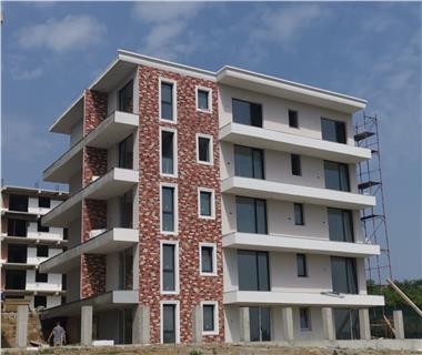 Apartament Nou 3 camere  de vanzare  Bucium