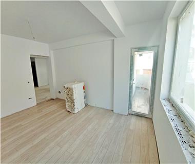 Apartament Nou 3 camere  de vanzare  Bucium