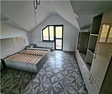 Apartament Nou 3 camere  de vanzare  Bucium