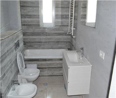 Apartament Nou 2 camere  de vanzare  Nicolina  C.U.G.