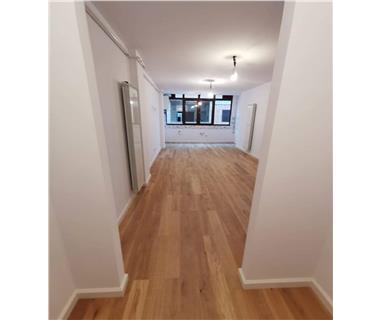 Apartament Nou 3 camere  de vanzare  C.U.G - Valea Adanca