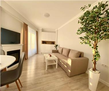 Apartament Nou 3 camere  de vanzare  C.U.G.