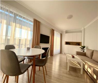 Apartament Nou 3 camere  de vanzare  C.U.G.