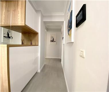 Apartament Nou 3 camere  de vanzare  C.U.G.