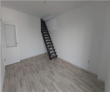 Apartament Nou 3 camere  de vanzare  C.U.G.