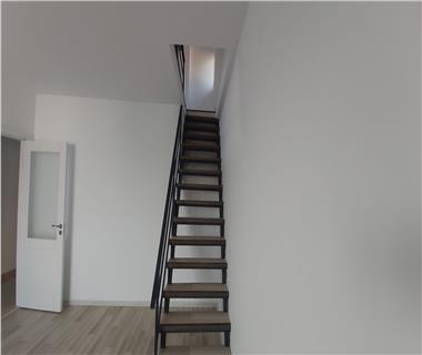 Apartament Nou 3 camere  de vanzare  C.U.G.