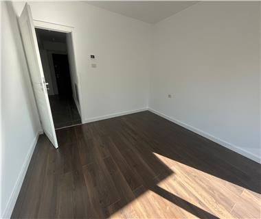 Apartament Nou 3 camere  de vanzare  Nicolina  C.U.G.