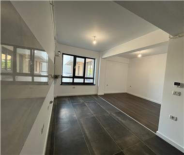 Apartament Nou 3 camere  de vanzare  Nicolina  C.U.G.