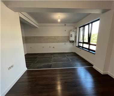 Apartament Nou 3 camere  de vanzare  Nicolina  C.U.G.