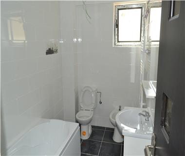 Apartament Nou 3 camere  de vanzare  Galata