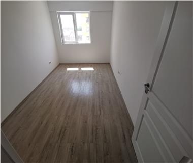 Apartament Nou 3 camere  de vanzare  Nicolina  C.U.G.