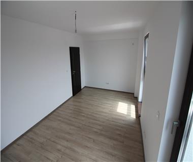 Apartament Nou 3 camere  de vanzare  Nicolina