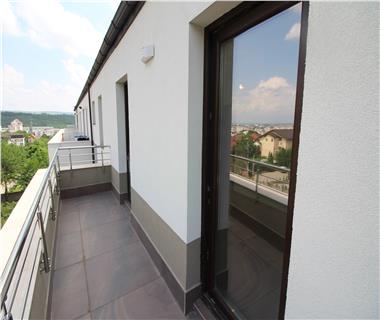 Apartament Nou 3 camere  de vanzare  Nicolina