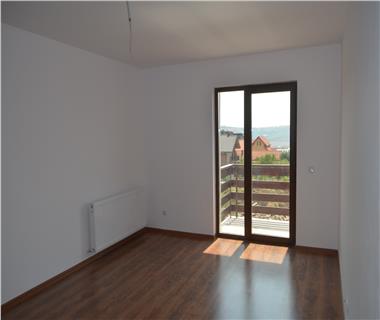 Apartament Nou 3 camere  de vanzare  Popas Pacurari