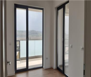 Apartament Nou 3 camere  de vanzare  Popas Pacurari