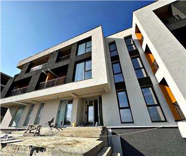 Apartament Nou 3 camere  de vanzare  Valea Lupului