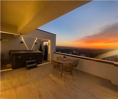 Penthouse  de vanzare  Valea Lupului