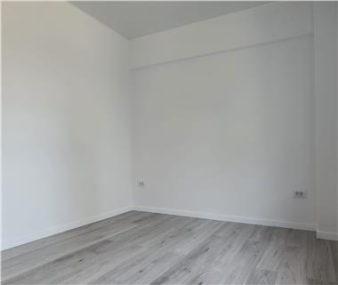 Apartament Nou 3 camere  de vanzare  Valea Lupului