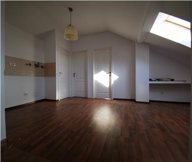 Apartament Nou 3 camere  de vanzare  Rediu