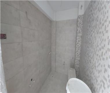 Apartament Nou 3 camere  de vanzare  C.U.G.