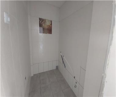 Apartament Nou 3 camere  de vanzare  C.U.G.