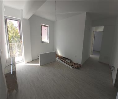 Apartament Nou 3 camere  de vanzare  C.U.G.