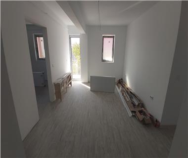 Apartament Nou 3 camere  de vanzare  C.U.G.