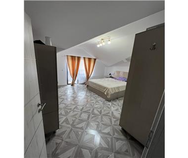 Apartament 3 camere  de vanzare  Visani