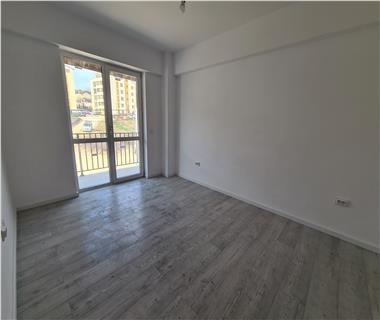 Apartament Nou 4 camere  de vanzare  Bucium  Hlincea