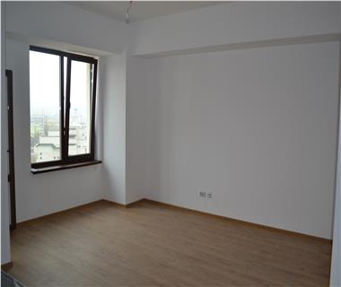 Apartament Nou 3 camere  de vanzare  Centru