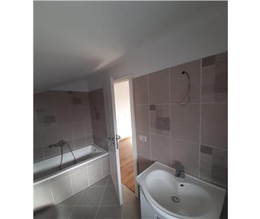 Apartament Nou 4 camere  de vanzare  Pacurari