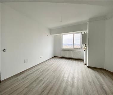 Apartament Nou 4 camere  de vanzare  Tatarasi