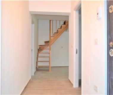 Apartament Nou 4 camere  de vanzare  C.U.G  Valea Adanca